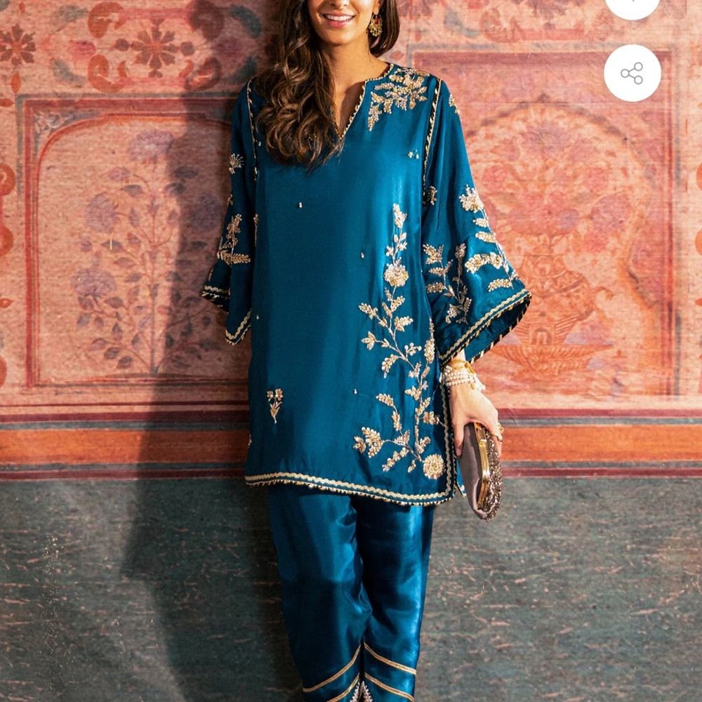 Zainab Zulfiqar Pakistani designer Formal outfit